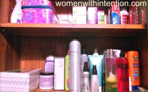 31 Days of Decluttering Bathroom Cabinet